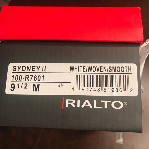 Shoes - Picture 5 of 6